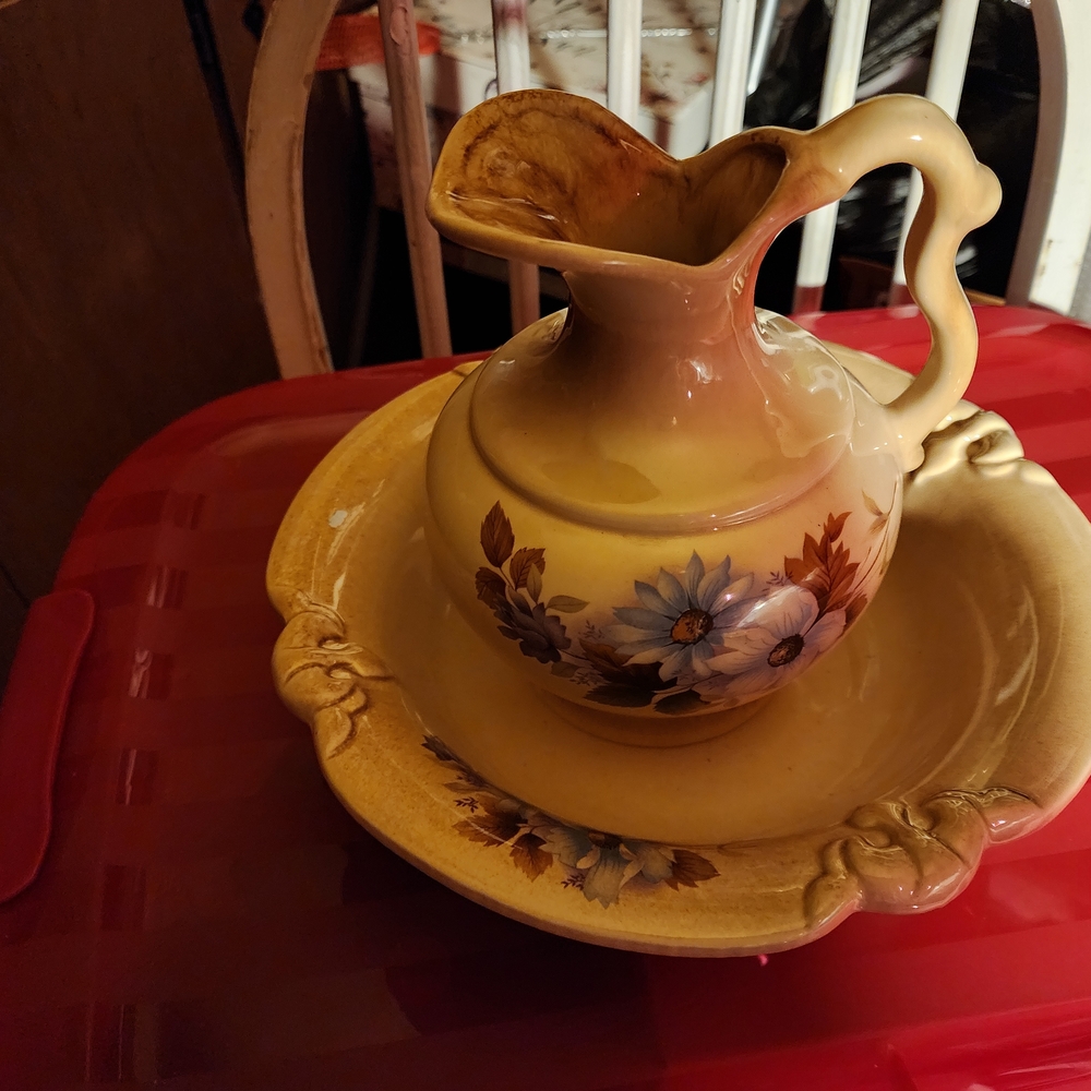 Royal Haeger washbowl Set - Picture 2 of 5